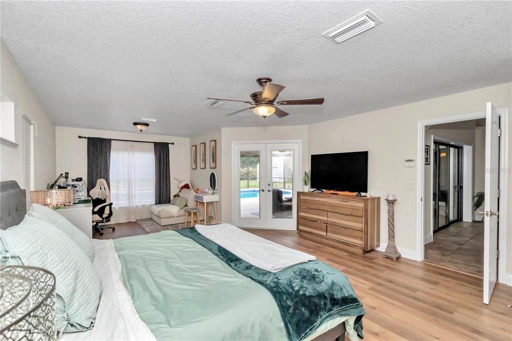 На продажу: $697,900 (3 спален, 2 ванн, 2607 Квадратных фут)