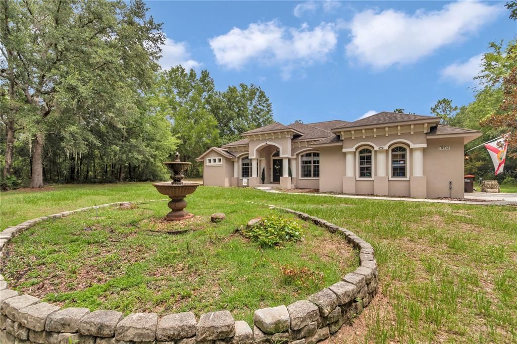 На продажу: $697,900 (3 спален, 2 ванн, 2607 Квадратных фут)