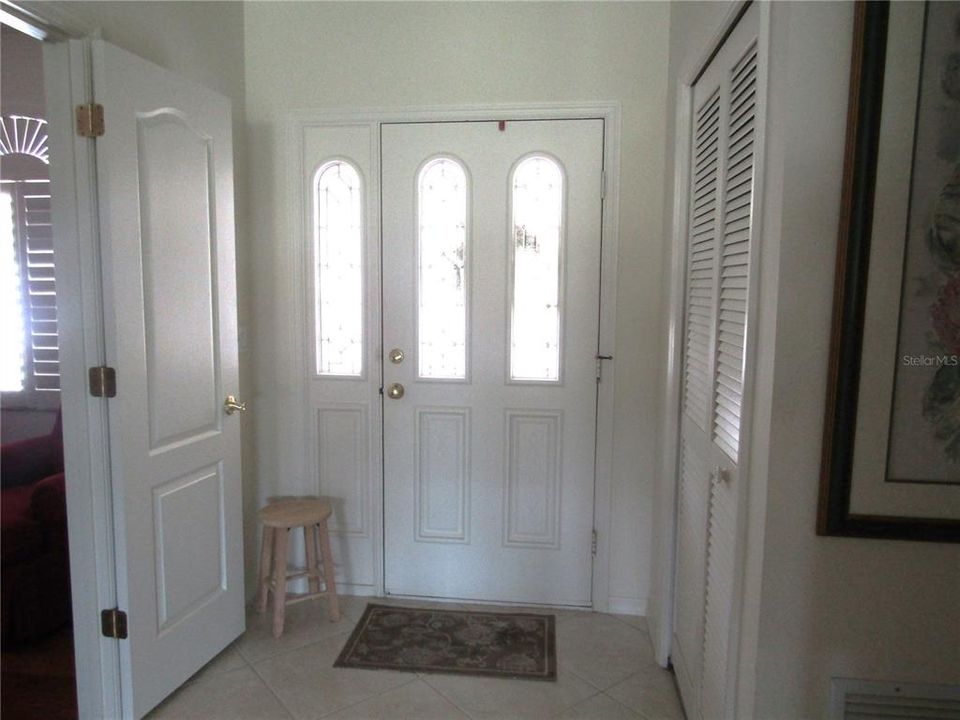 En Renta: $4,600 (2 camas, 2 baños, 1928 Pies cuadrados)