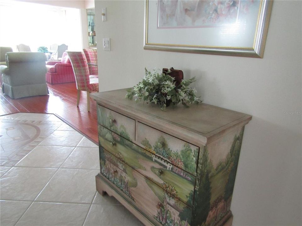 En Renta: $4,600 (2 camas, 2 baños, 1928 Pies cuadrados)