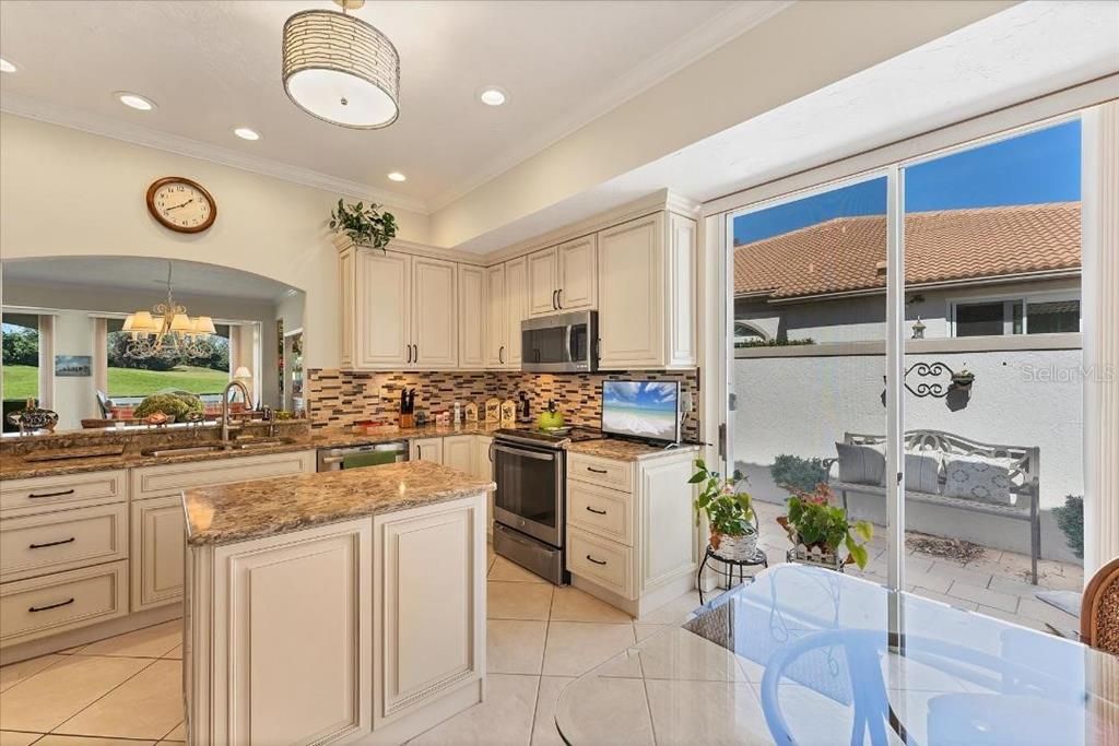 En Renta: $4,600 (2 camas, 2 baños, 1928 Pies cuadrados)