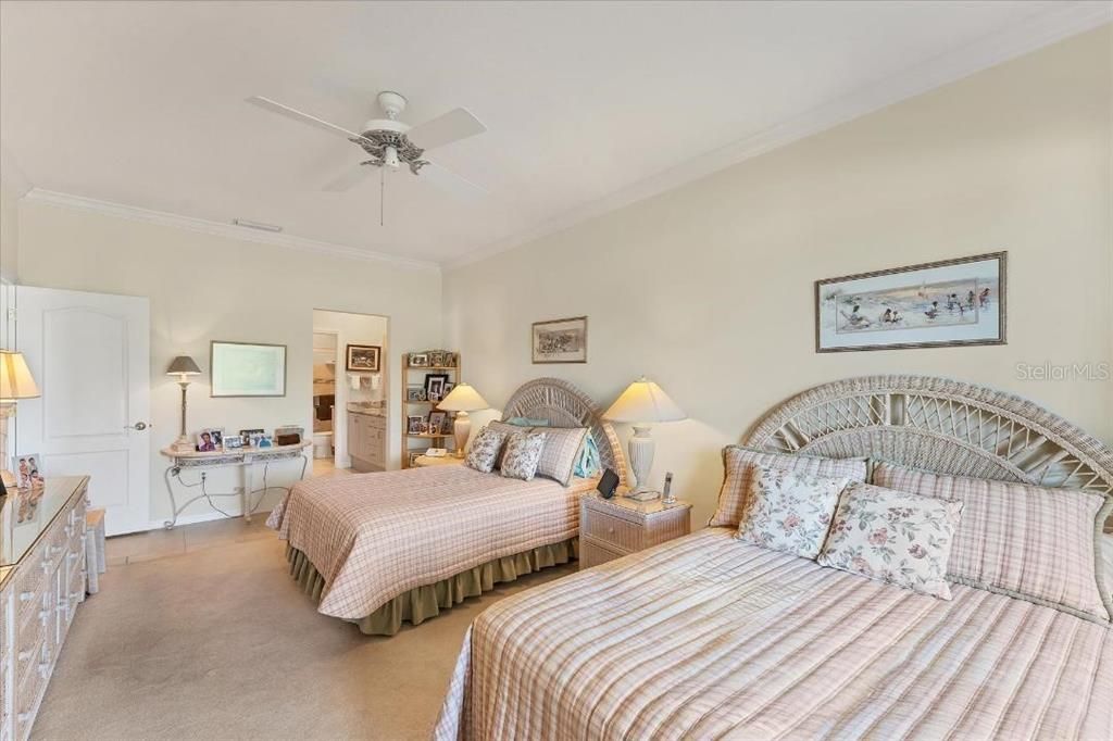 En Renta: $4,600 (2 camas, 2 baños, 1928 Pies cuadrados)