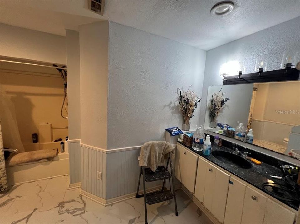 For Sale: $245,000 (4 beds, 2 baths, 2254 Square Feet)