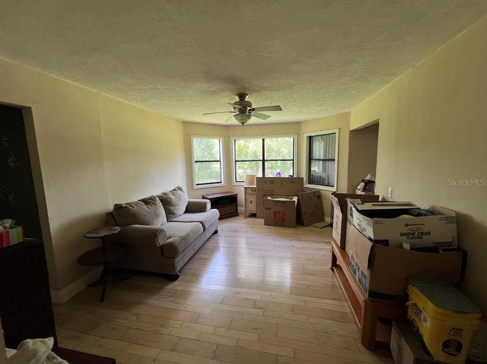 For Sale: $245,000 (4 beds, 2 baths, 2254 Square Feet)