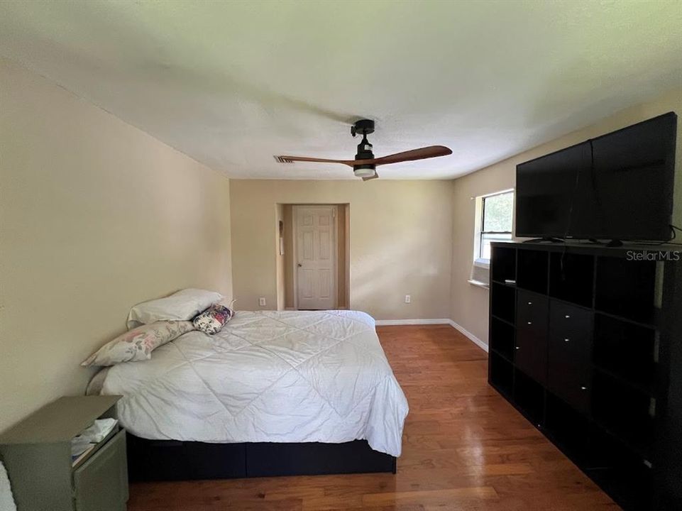 For Sale: $245,000 (4 beds, 2 baths, 2254 Square Feet)