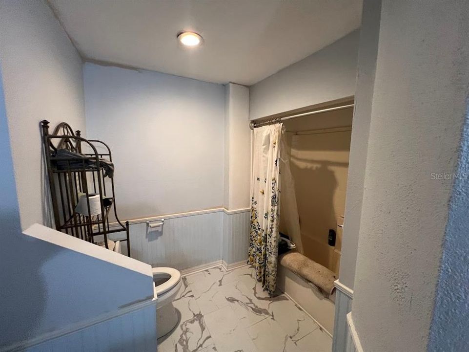 For Sale: $245,000 (4 beds, 2 baths, 2254 Square Feet)