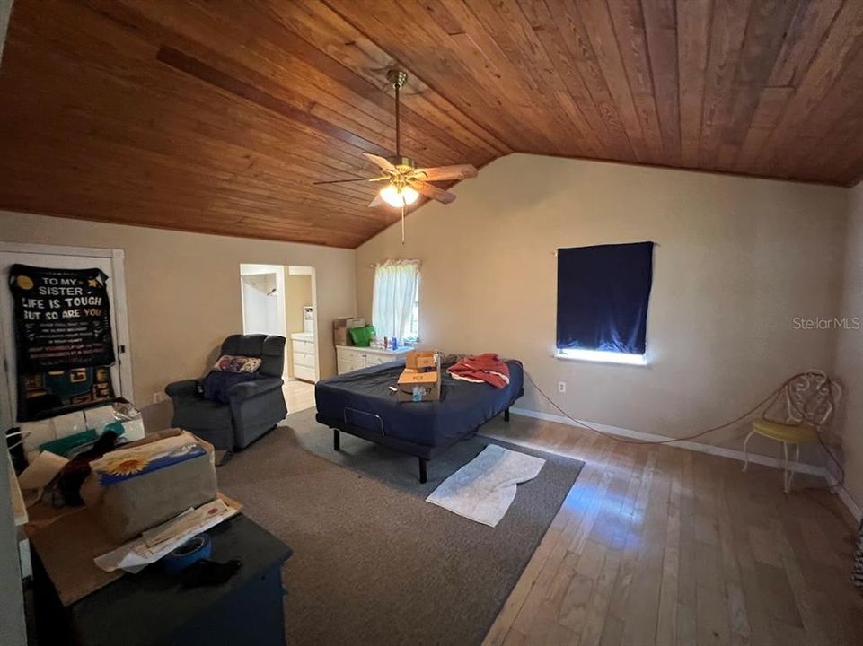 For Sale: $245,000 (4 beds, 2 baths, 2254 Square Feet)