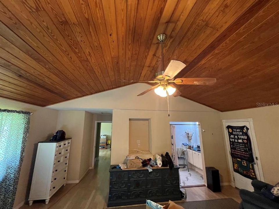 For Sale: $245,000 (4 beds, 2 baths, 2254 Square Feet)