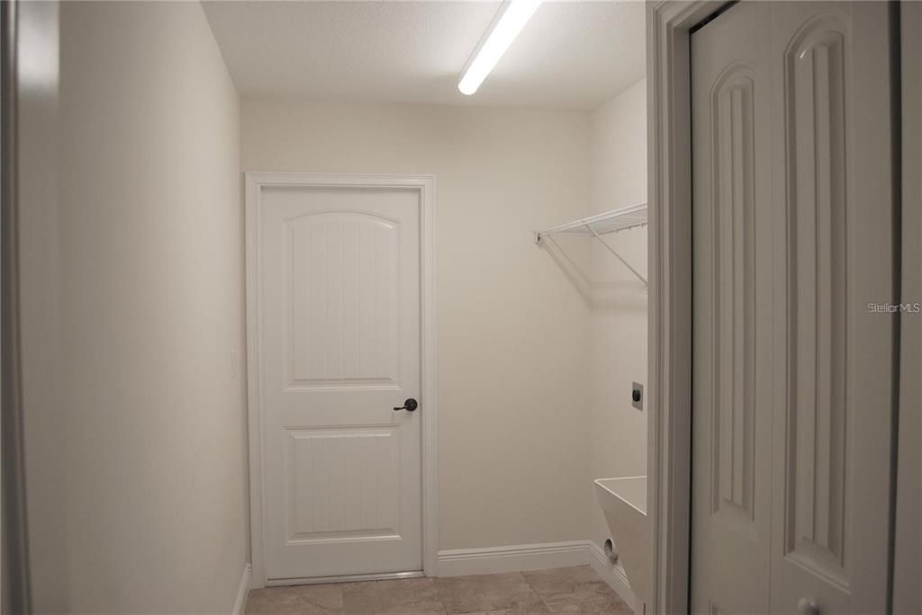 For Sale: $535,000 (3 beds, 2 baths, 2184 Square Feet)