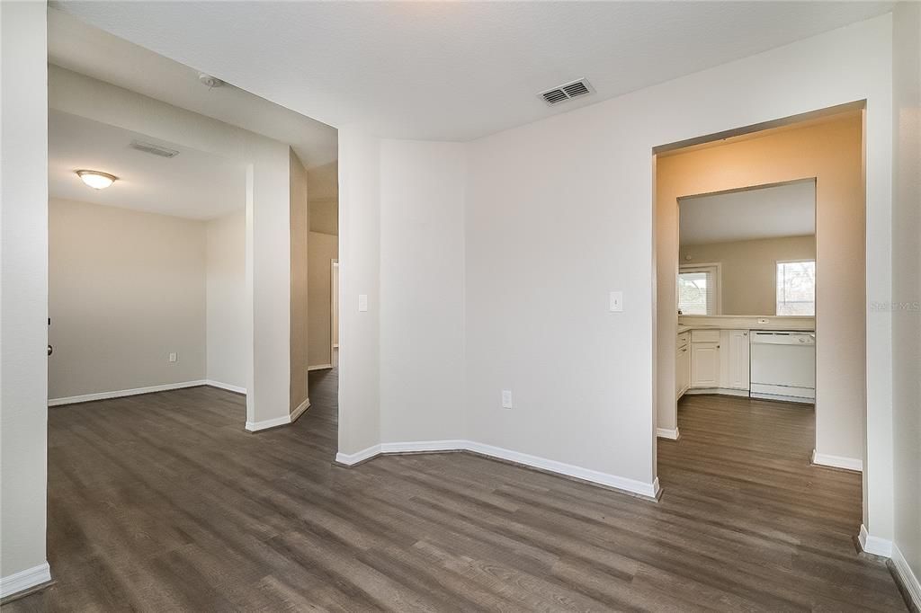 For Rent: $1,925 (3 beds, 2 baths, 1858 Square Feet)