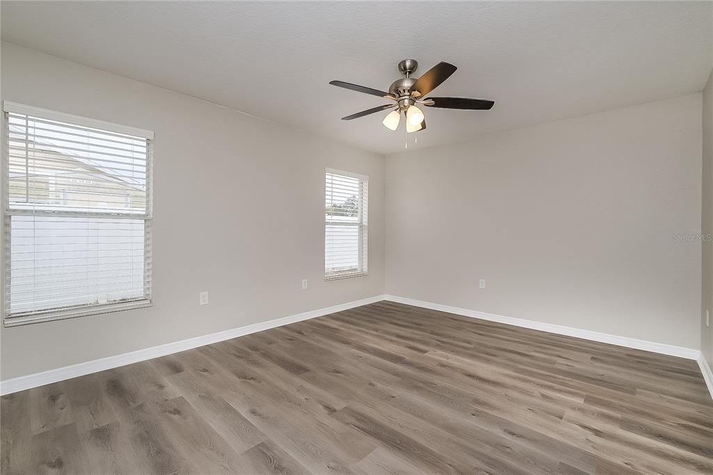 For Rent: $1,925 (3 beds, 2 baths, 1858 Square Feet)