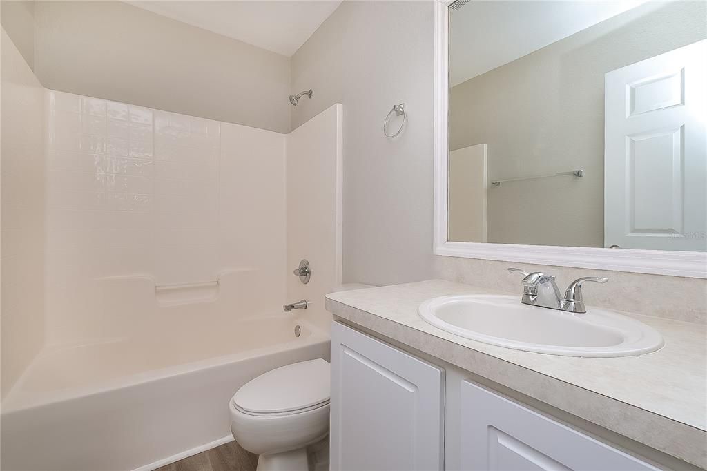 For Rent: $1,925 (3 beds, 2 baths, 1858 Square Feet)