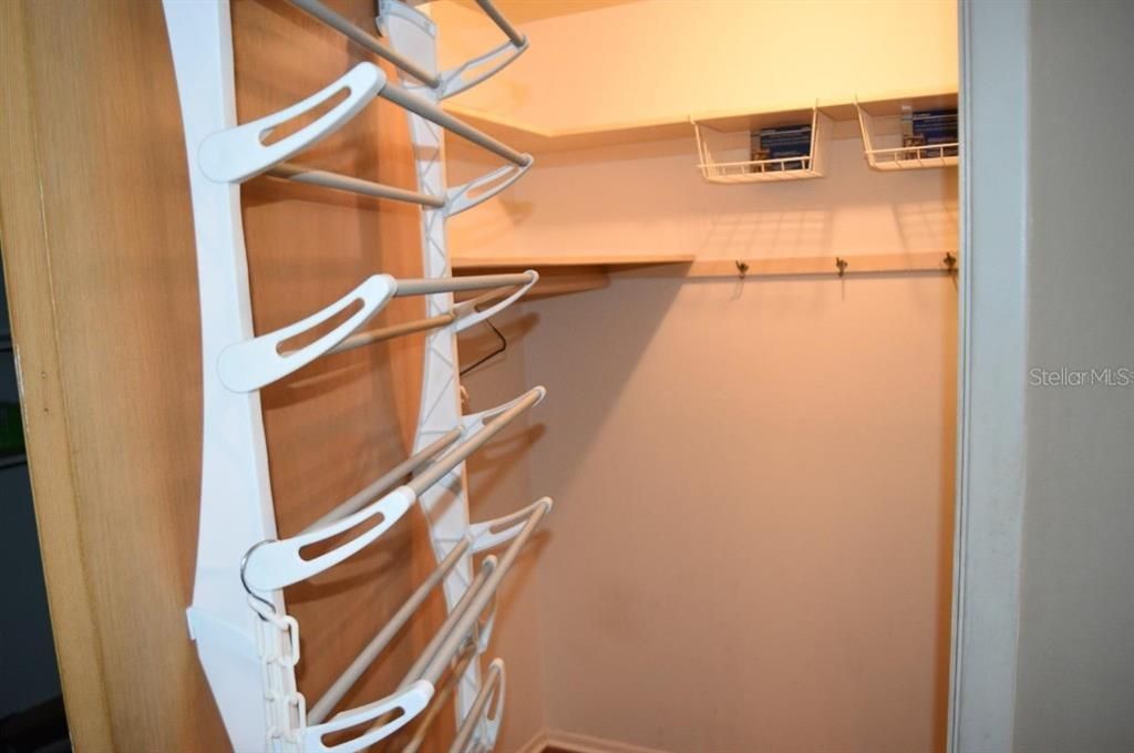 En Renta: $1,300 (2 camas, 1 baños, 825 Pies cuadrados)