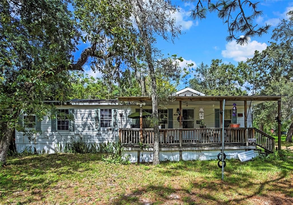 合同活跃: $175,000 (2 贝兹, 2 浴室, 1296 平方英尺)