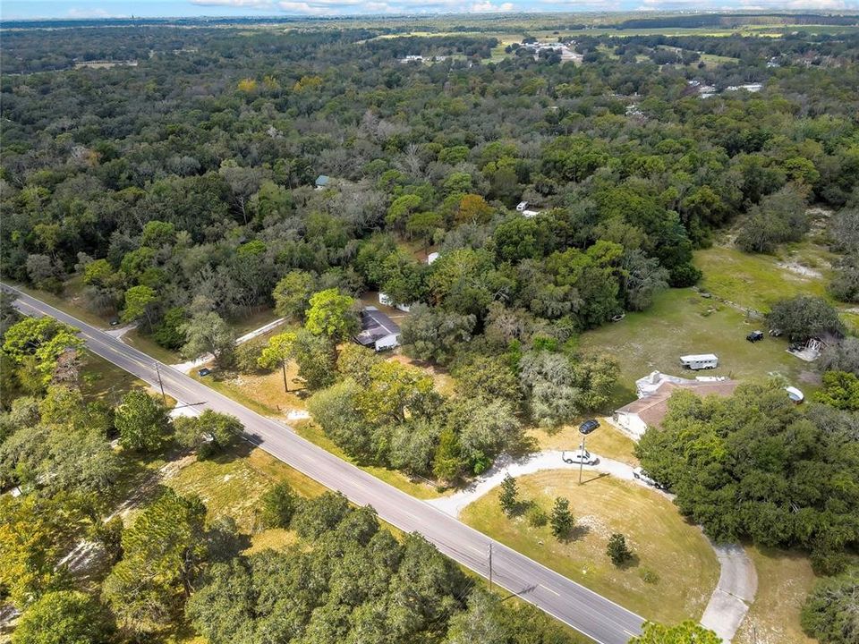 合同活跃: $175,000 (2 贝兹, 2 浴室, 1296 平方英尺)