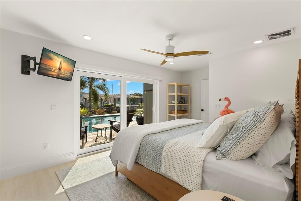 For Sale: $2,390,000 (5 beds, 4 baths, 2878 Square Feet)