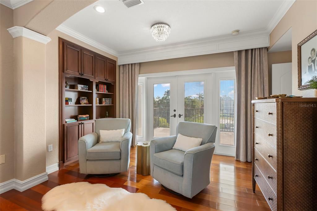 For Sale: $2,390,000 (5 beds, 4 baths, 2878 Square Feet)