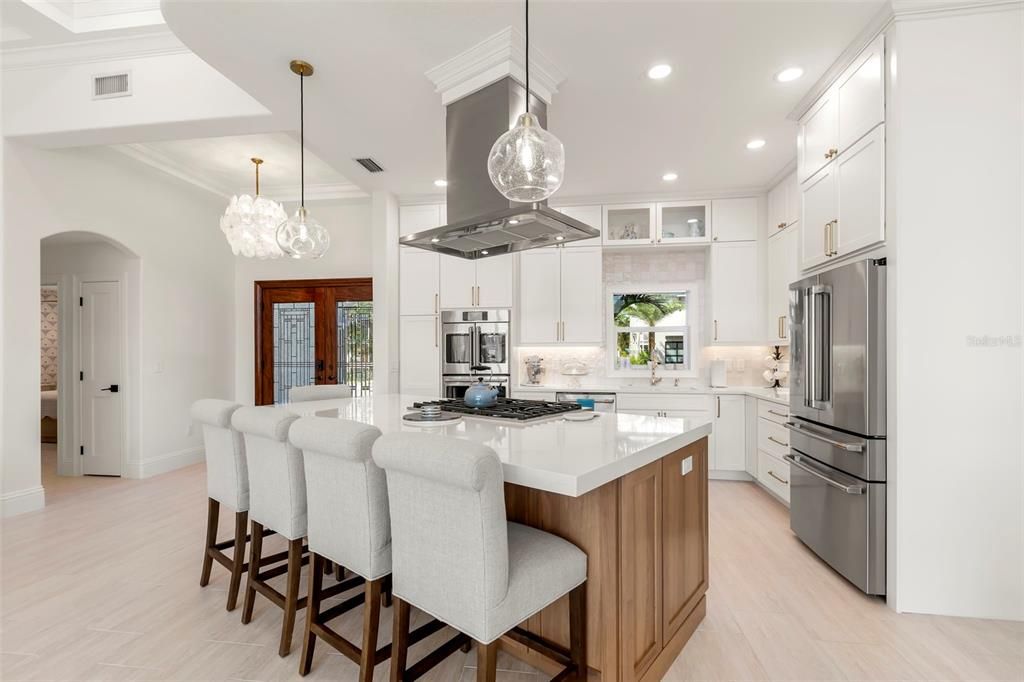 For Sale: $2,390,000 (5 beds, 4 baths, 2878 Square Feet)