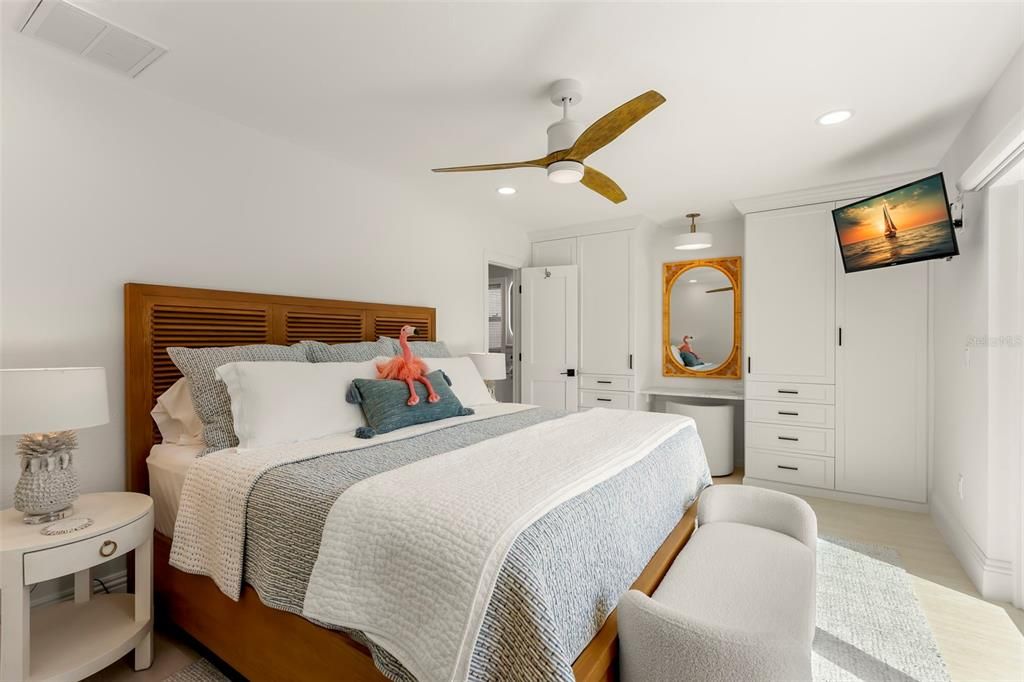 For Sale: $2,390,000 (5 beds, 4 baths, 2878 Square Feet)