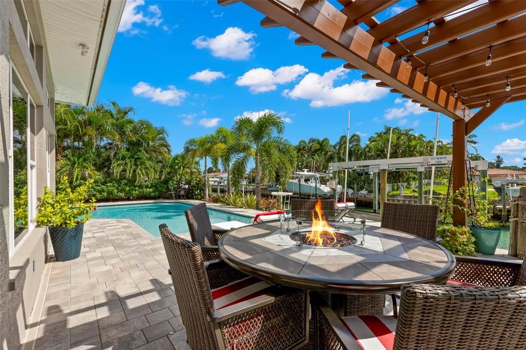 For Sale: $2,390,000 (5 beds, 4 baths, 2878 Square Feet)