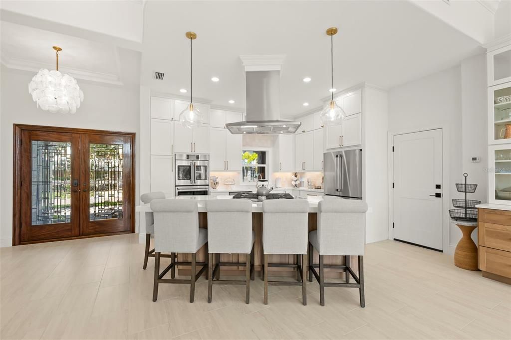 For Sale: $2,390,000 (5 beds, 4 baths, 2878 Square Feet)