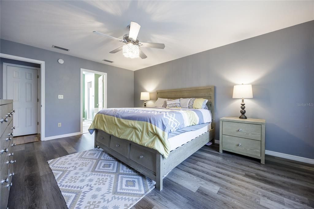 En Venta: $359,000 (3 camas, 2 baños, 1831 Pies cuadrados)