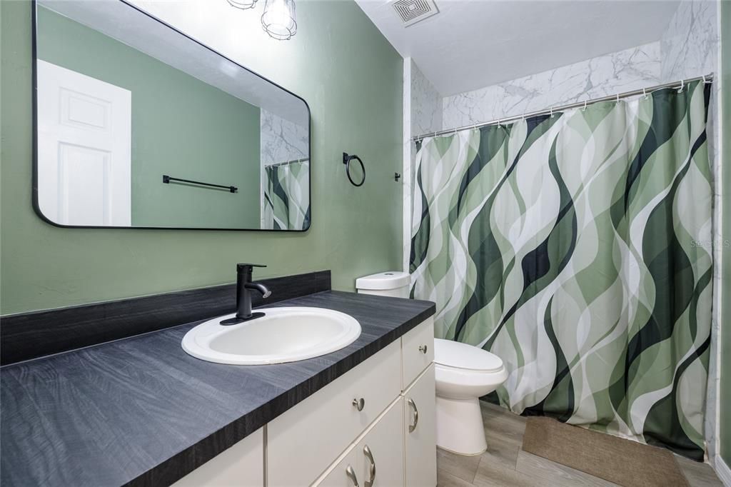 En Venta: $359,000 (3 camas, 2 baños, 1831 Pies cuadrados)