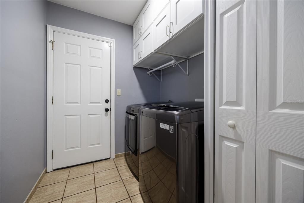 En Venta: $359,000 (3 camas, 2 baños, 1831 Pies cuadrados)