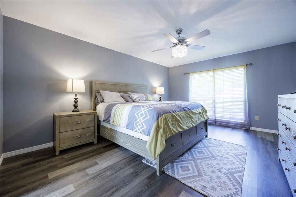 En Venta: $359,000 (3 camas, 2 baños, 1831 Pies cuadrados)