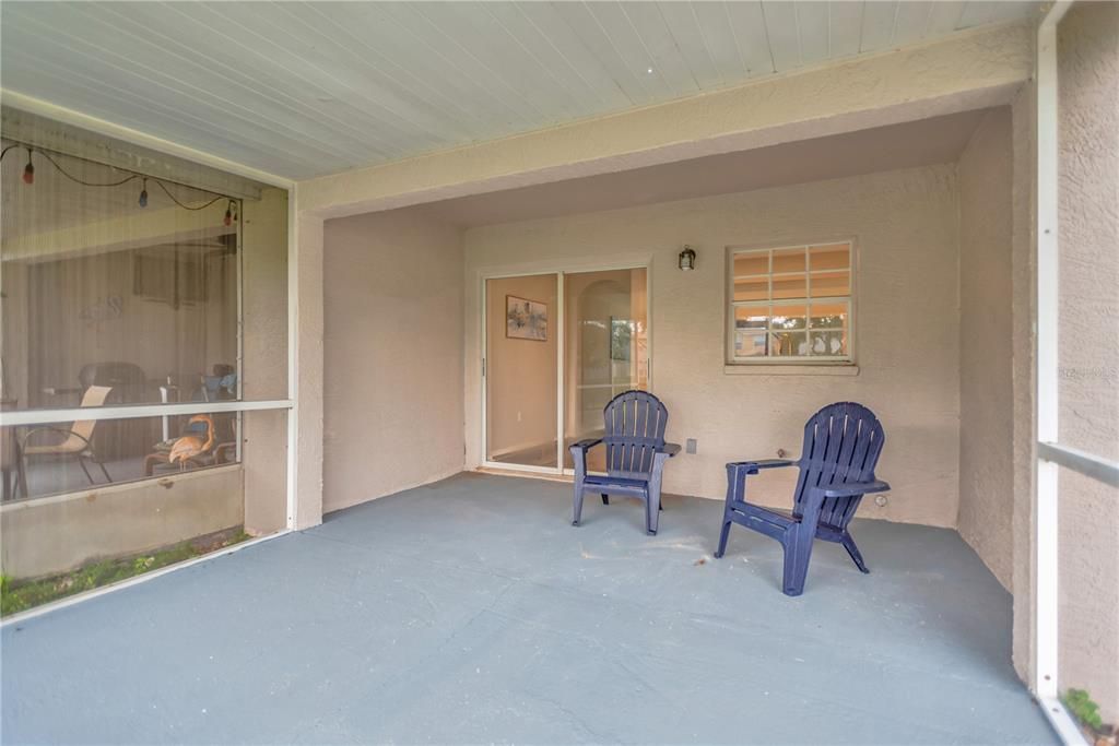 For Sale: $246,900 (2 beds, 2 baths, 1496 Square Feet)