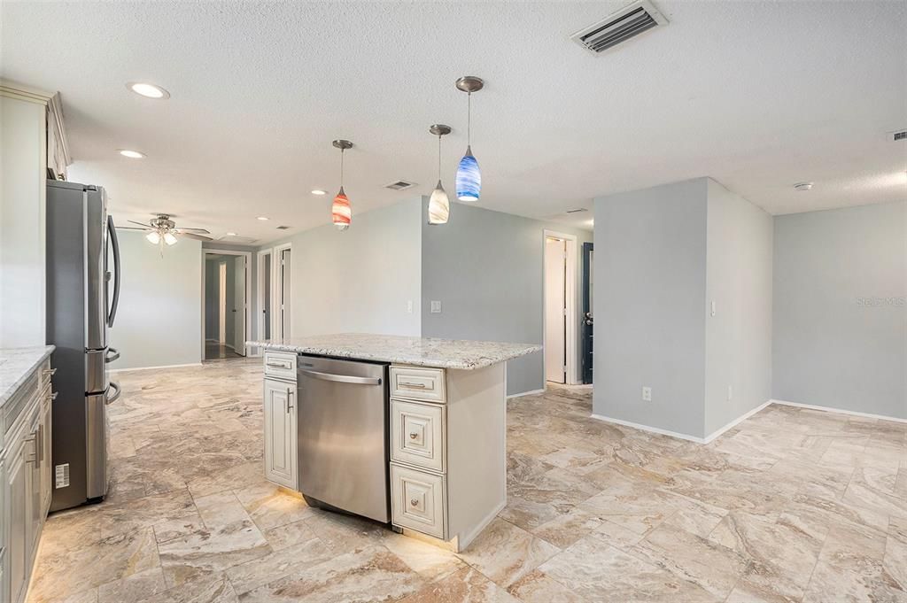 En Venta: $390,000 (3 camas, 2 baños, 1464 Pies cuadrados)