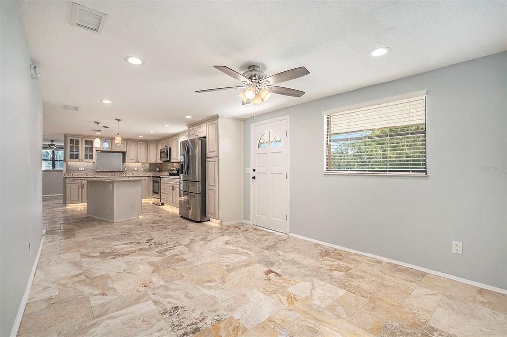 En Venta: $390,000 (3 camas, 2 baños, 1464 Pies cuadrados)