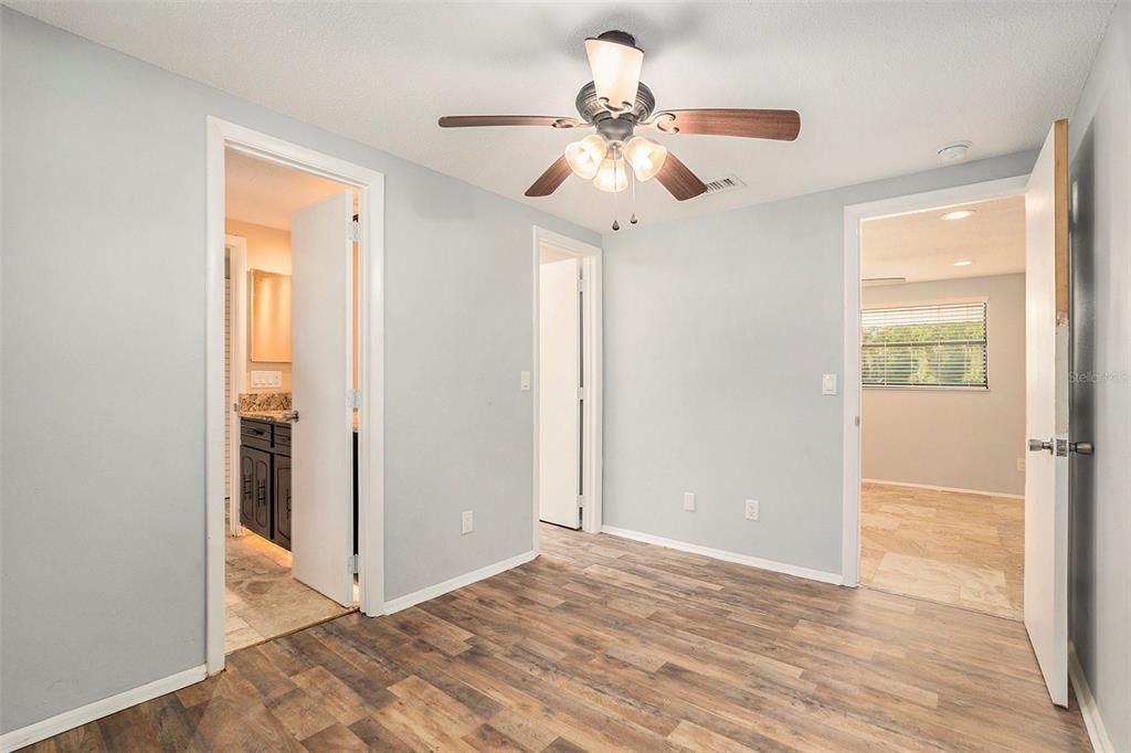 En Venta: $390,000 (3 camas, 2 baños, 1464 Pies cuadrados)