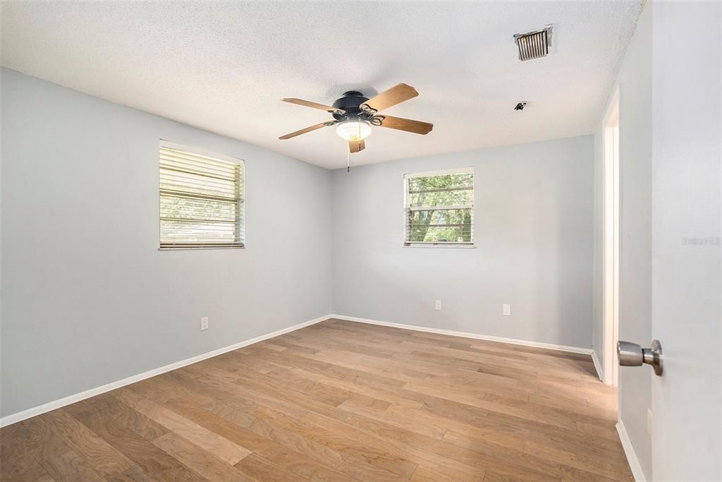 En Venta: $390,000 (3 camas, 2 baños, 1464 Pies cuadrados)