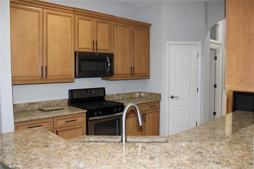 Active With Contract: $2,895 (3 beds, 2 baths, 2193 Square Feet)