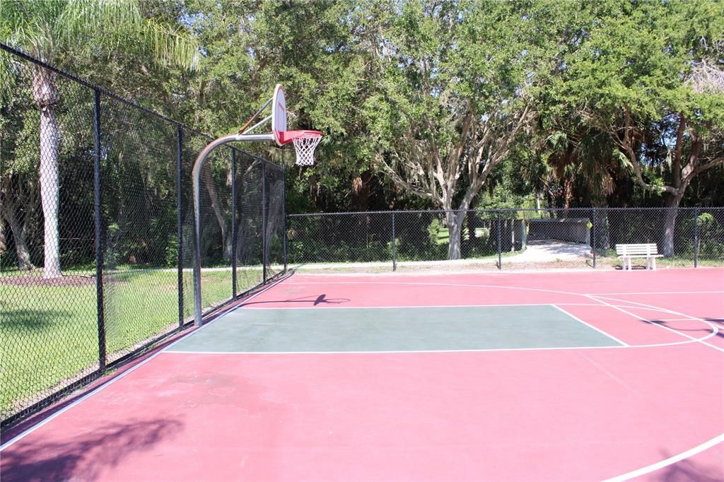 Active With Contract: $2,895 (3 beds, 2 baths, 2193 Square Feet)