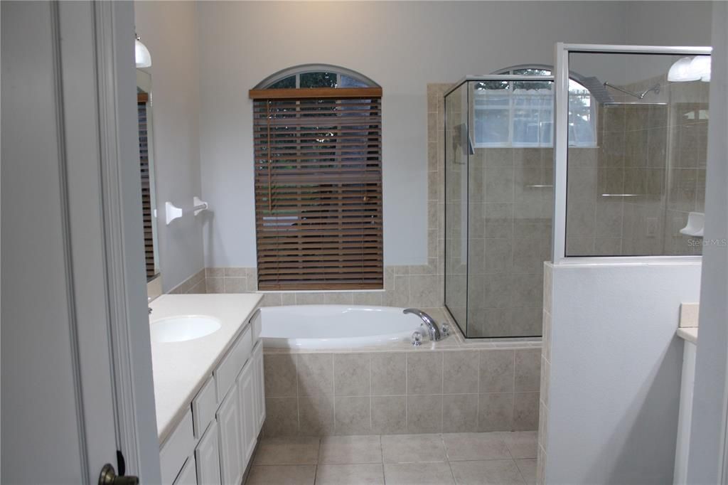 Active With Contract: $2,895 (3 beds, 2 baths, 2193 Square Feet)