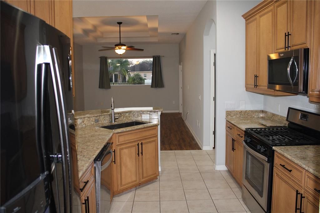 Active With Contract: $2,895 (3 beds, 2 baths, 2193 Square Feet)