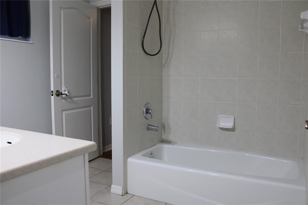 Active With Contract: $2,895 (3 beds, 2 baths, 2193 Square Feet)