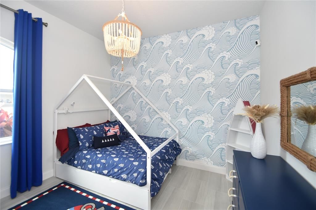 Active With Contract: $3,700 (3 beds, 2 baths, 1893 Square Feet)