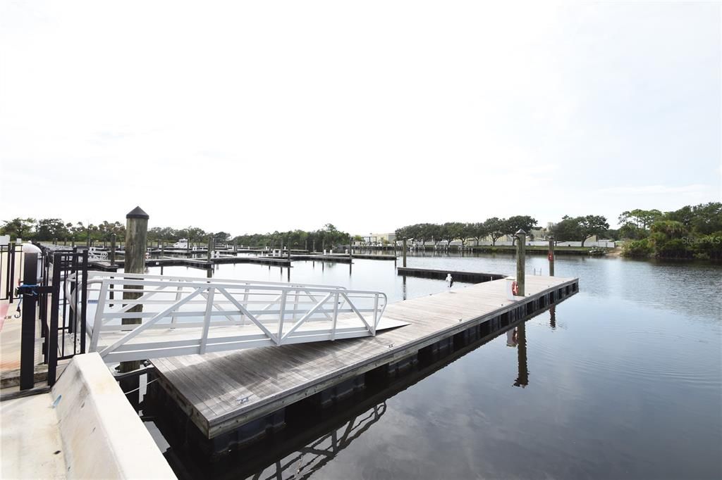 Active With Contract: $3,700 (3 beds, 2 baths, 1893 Square Feet)