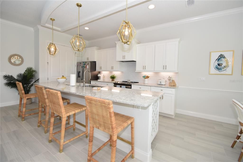 Active With Contract: $3,700 (3 beds, 2 baths, 1893 Square Feet)