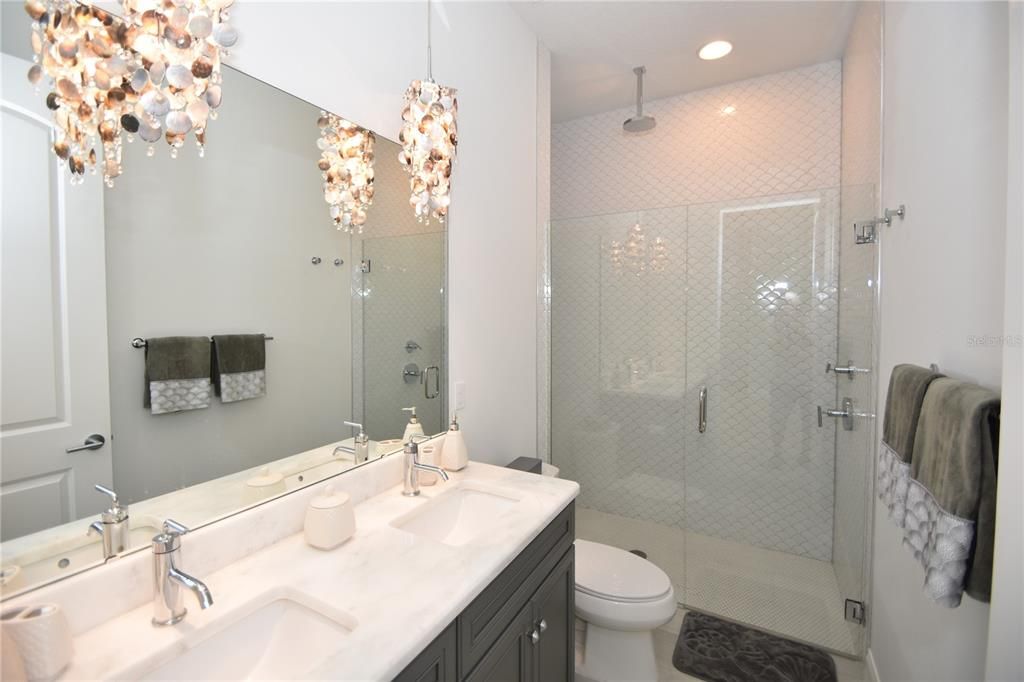 Active With Contract: $3,700 (3 beds, 2 baths, 1893 Square Feet)