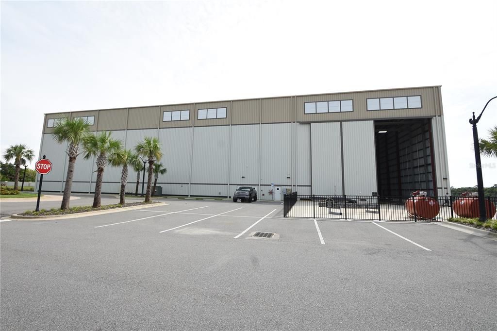 Active With Contract: $3,700 (3 beds, 2 baths, 1893 Square Feet)