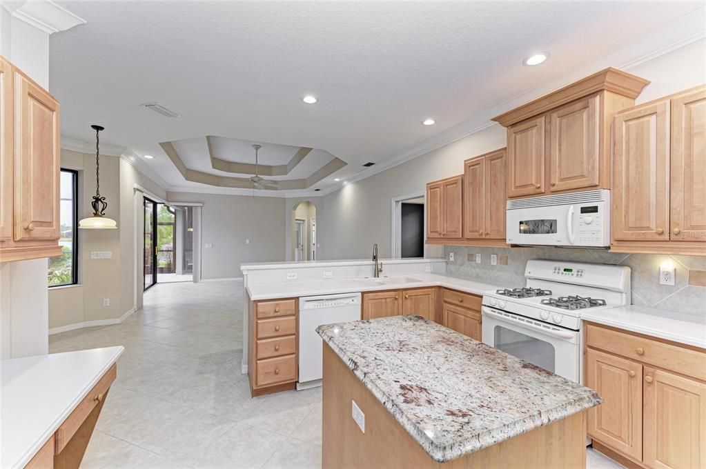 待售: $659,000 (3 贝兹, 3 浴室, 2320 平方英尺)