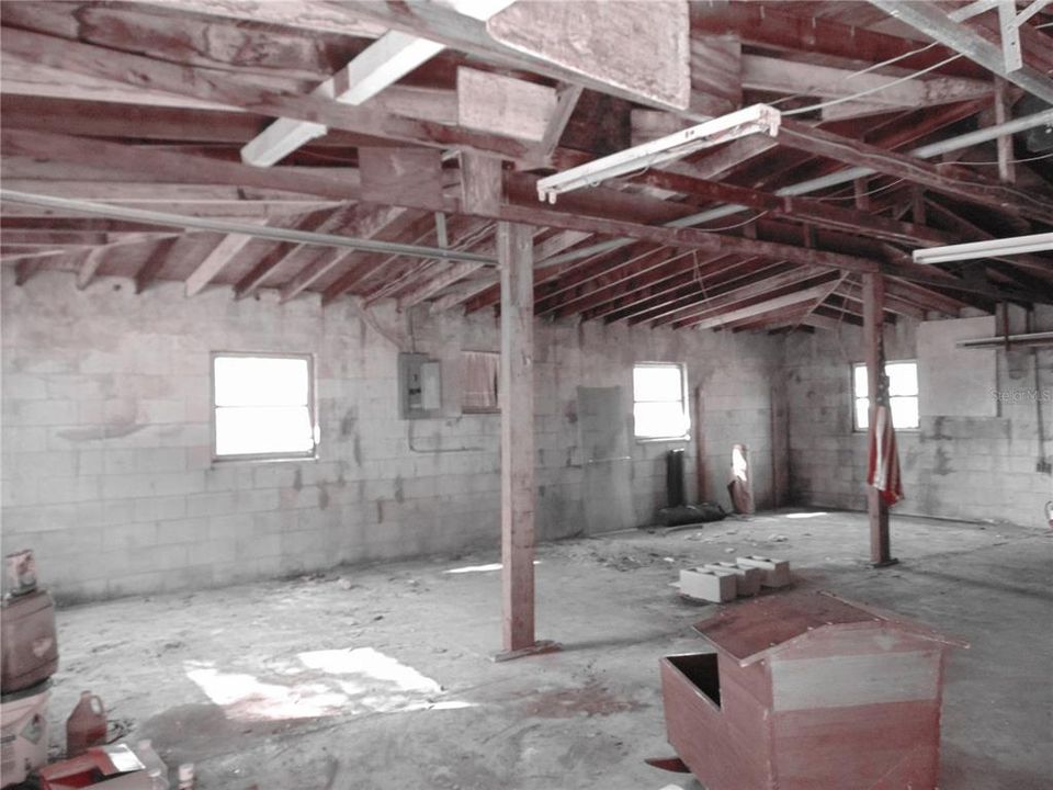 待售: $130,000 (10 贝兹, 0 浴室, 1944 平方英尺)