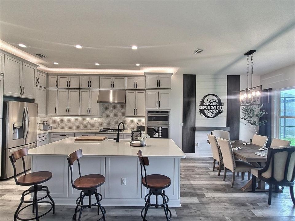 待售: $980,000 (5 贝兹, 4 浴室, 2921 平方英尺)