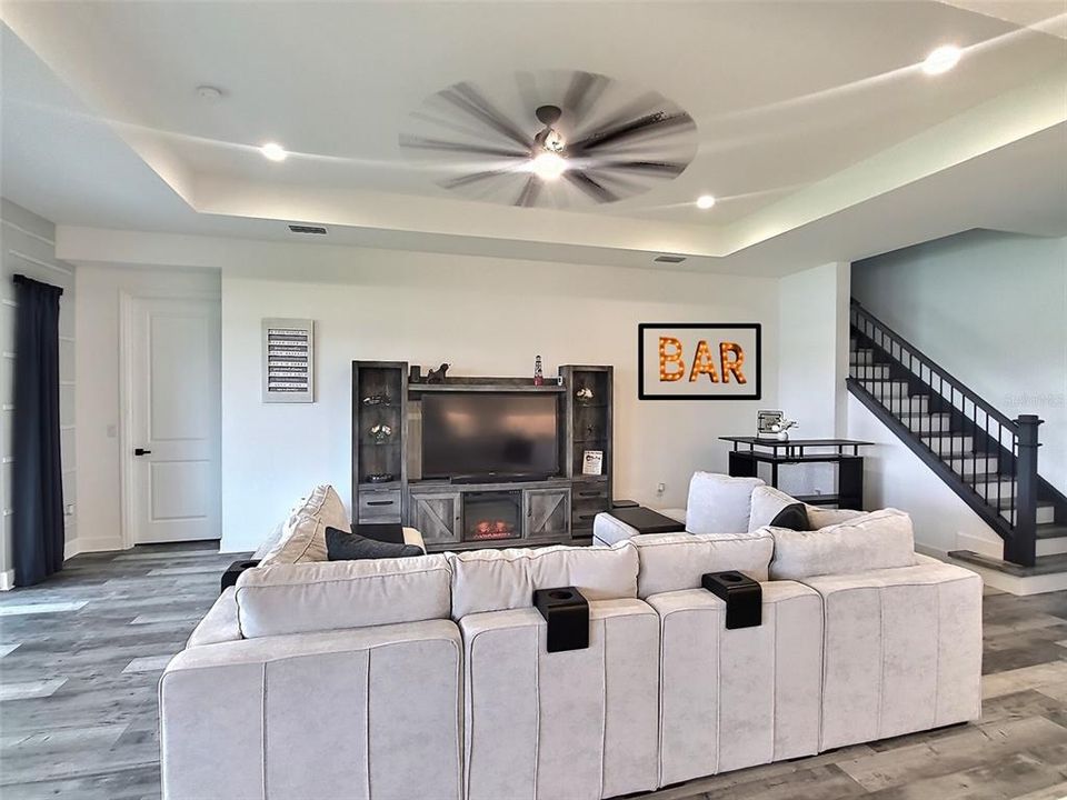 待售: $980,000 (5 贝兹, 4 浴室, 2921 平方英尺)