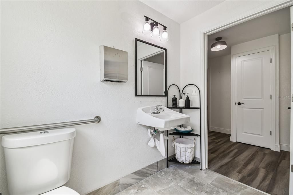 En Venta: $349,000 (0 camas, 0 baños, 1224 Pies cuadrados)