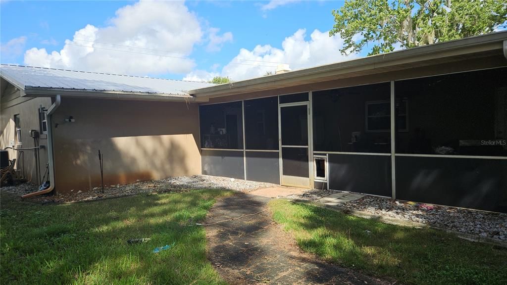 For Sale: $369,900 (4 beds, 2 baths, 2236 Square Feet)